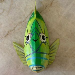 Metal Painted Fish Head 🐠